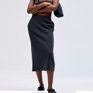 Lululemon softstreme high rise skirt size 6